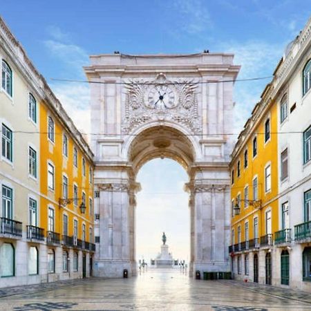 2 Bedroom Apartment For 4 People With Free Public Parking Lisboa Extérieur photo