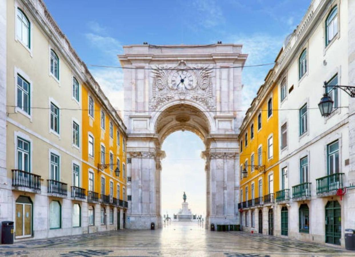 2 Bedroom Apartment For 4 People With Free Public Parking Lisboa Extérieur photo