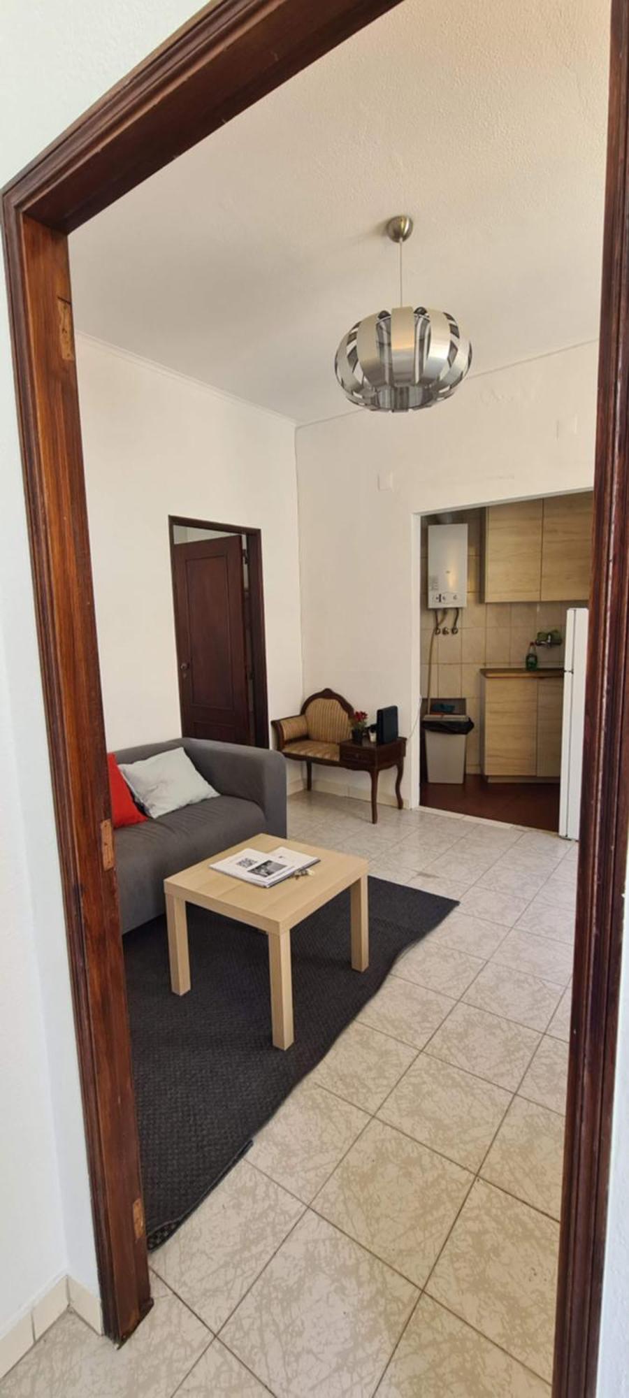 2 Bedroom Apartment For 4 People With Free Public Parking Lisboa Extérieur photo